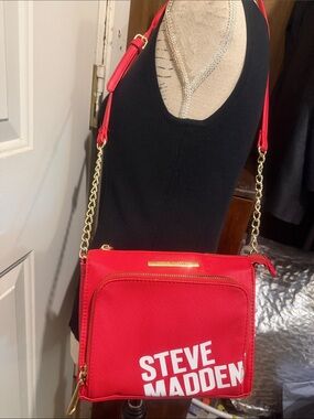 Steve Madden Crossbody Chain